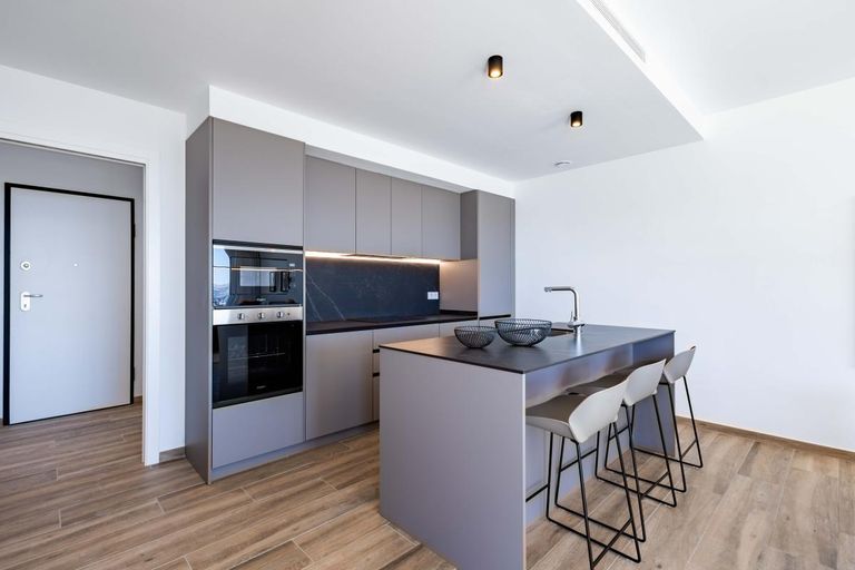Property thumbnail 12