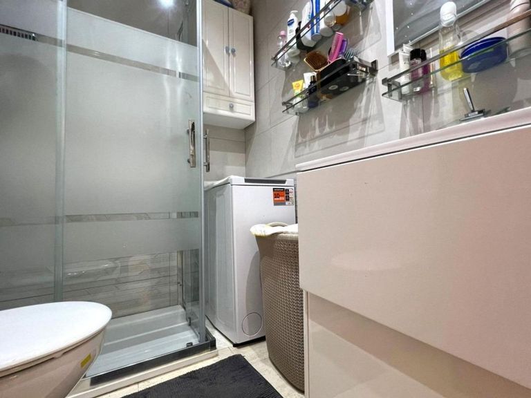 Property thumbnail 9