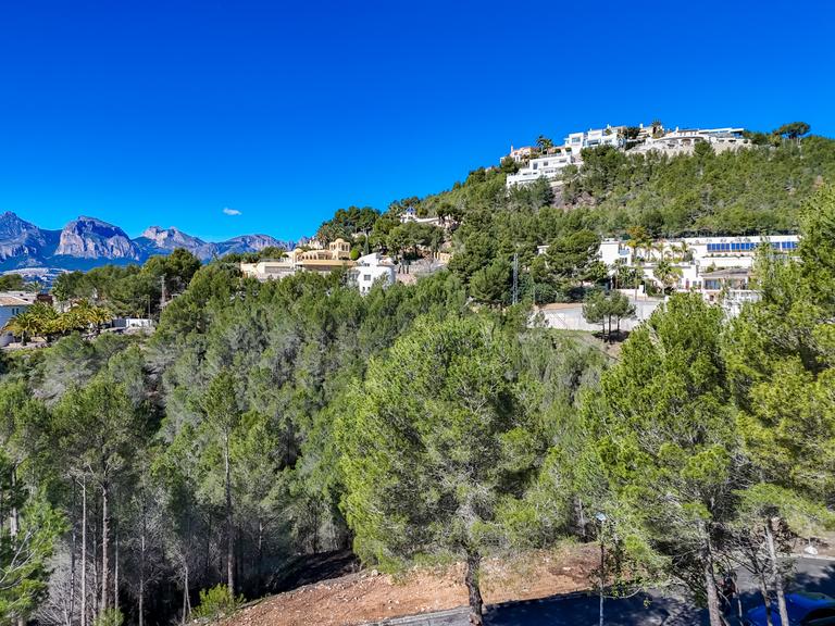 Property thumbnail 11