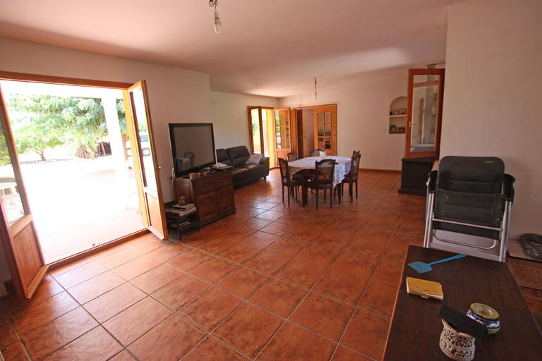 Property thumbnail 1