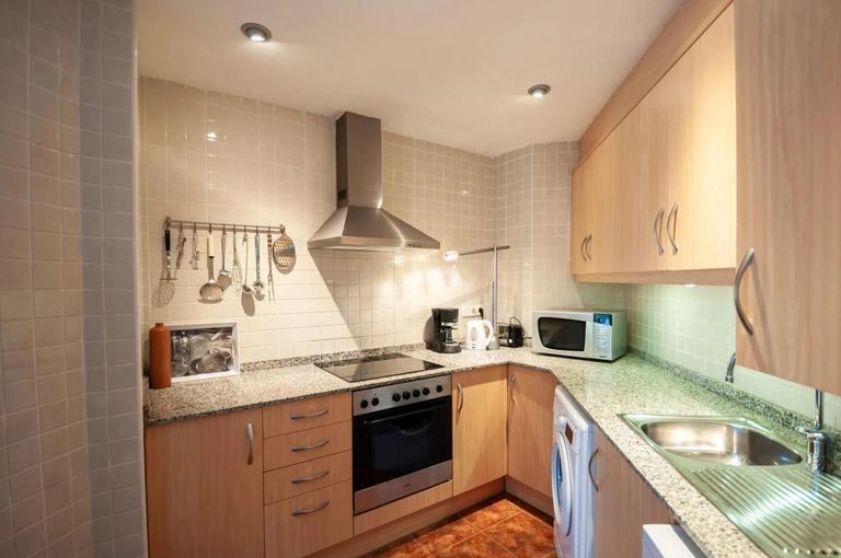 Property thumbnail 6