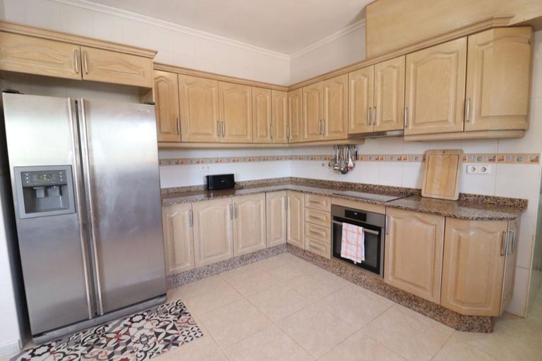 Property thumbnail 12