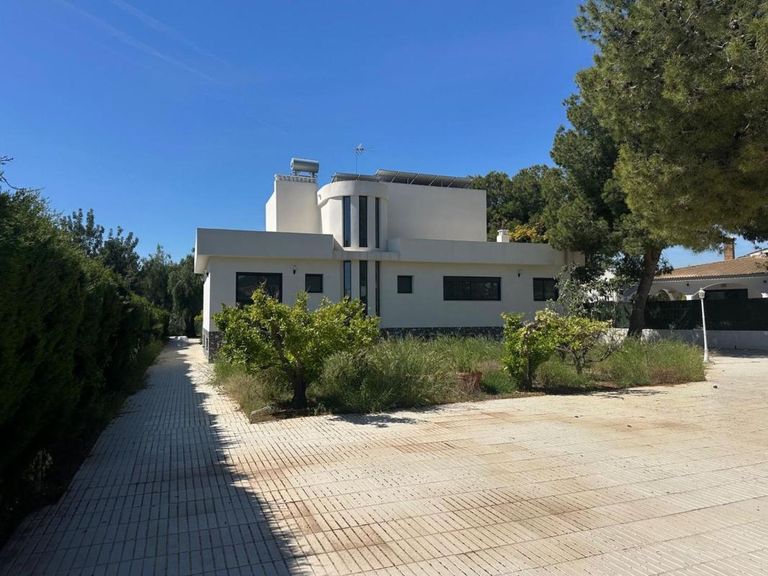 Property thumbnail 1