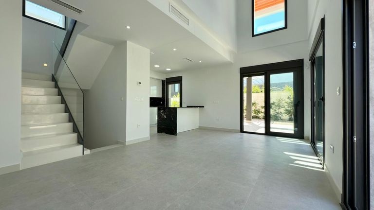 Property thumbnail 11