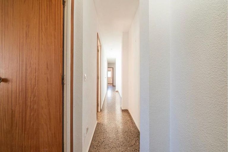 Property thumbnail 8