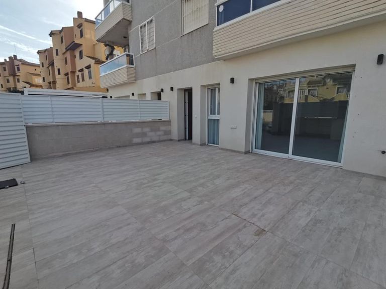 Property thumbnail 3