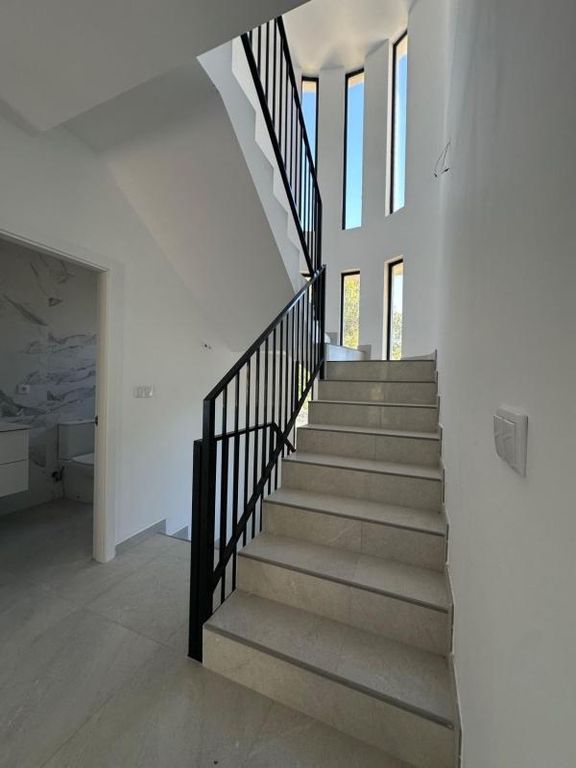 Property thumbnail 30