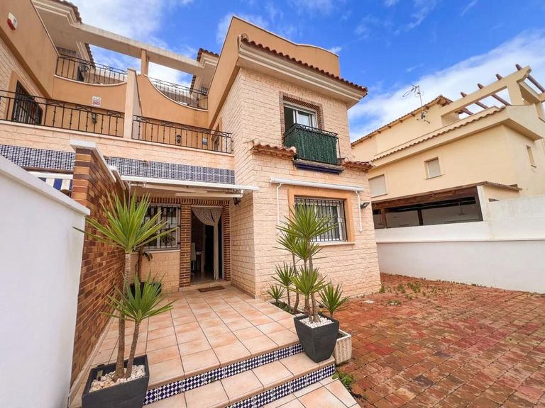 Property thumbnail 8