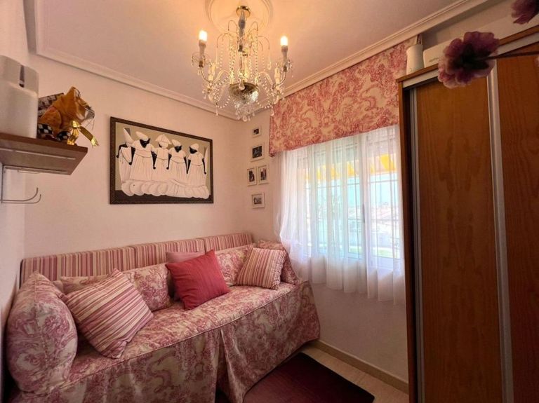 Property thumbnail 11
