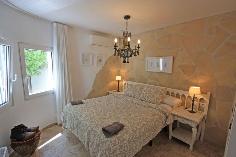 Property thumbnail 28
