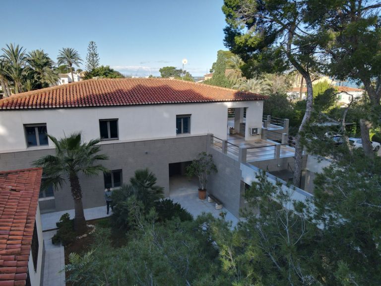 Property thumbnail 2