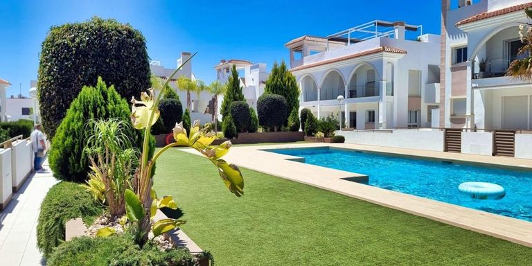 2 bedroom House / Villa in Costa Blanca, Costa Blanca - Property VC478902