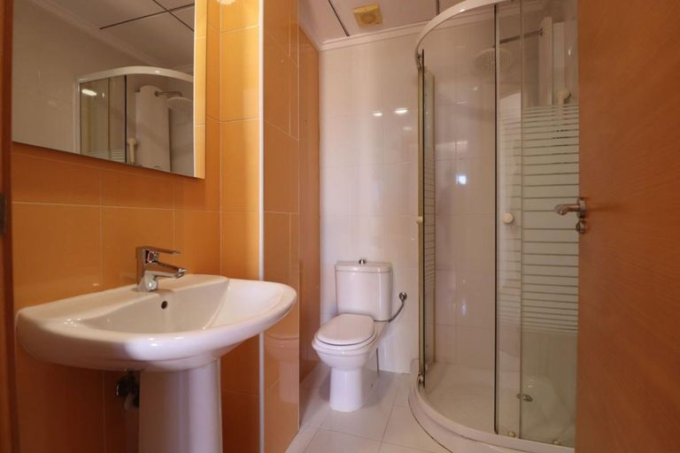Property thumbnail 13