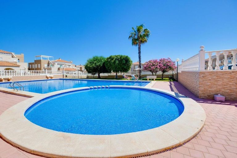 2 bedroom House / Villa in Costa Blanca, Costa Blanca - Property VC530426