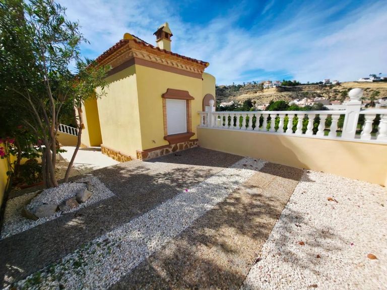 Property thumbnail 1