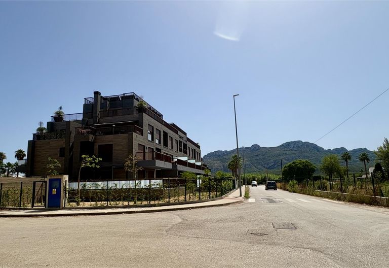 Property thumbnail 1