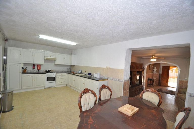 Property thumbnail 25