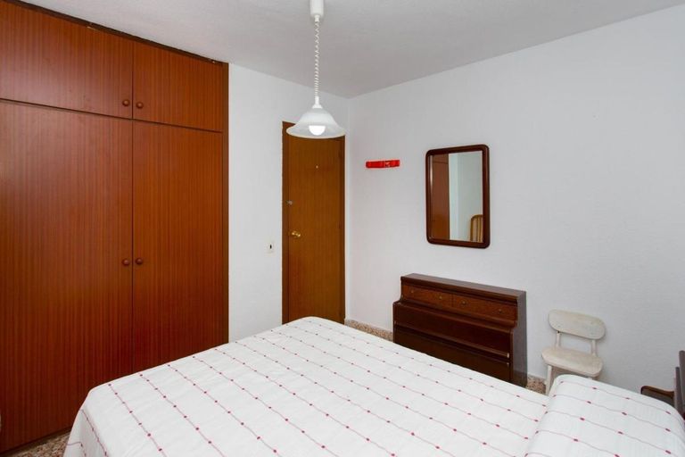 Property thumbnail 2