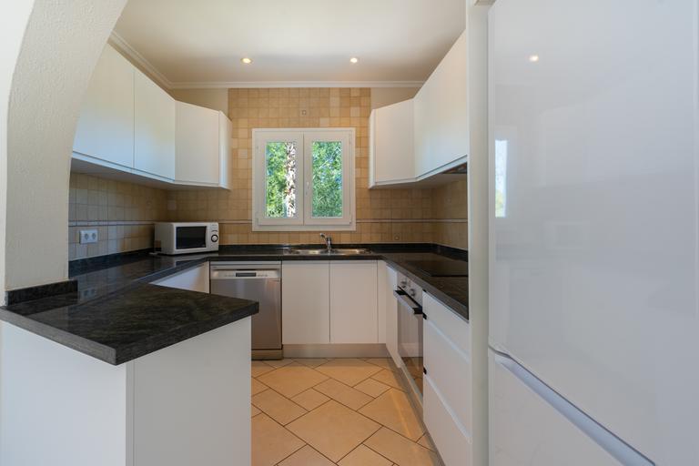 Property thumbnail 10