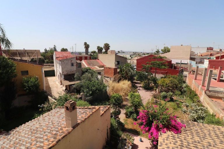 Property thumbnail 2