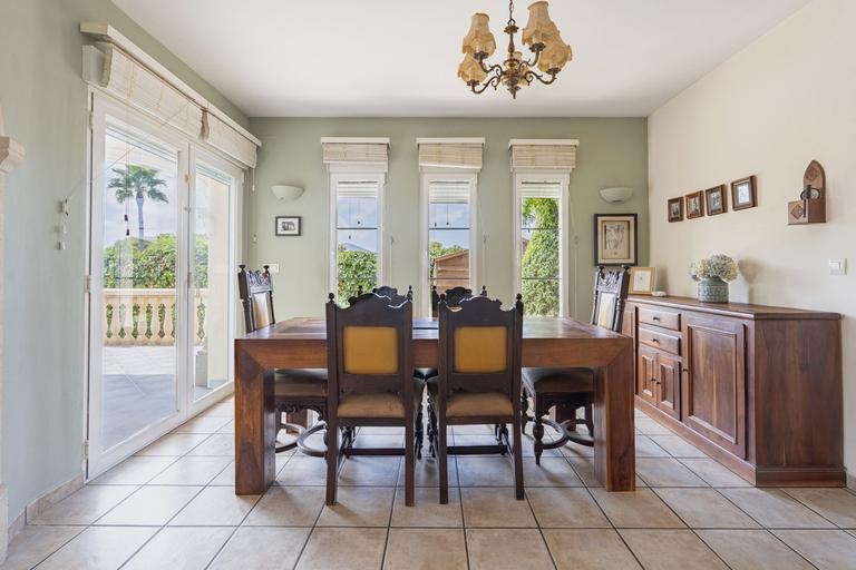 Property thumbnail 11