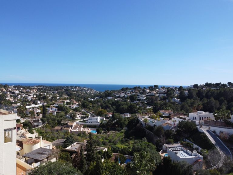 Property thumbnail 2