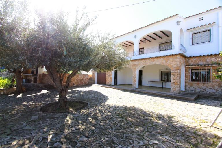 Property thumbnail 3