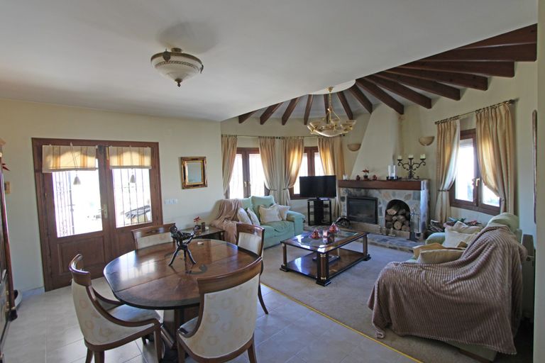 Property thumbnail 6