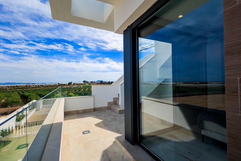 Property thumbnail 36