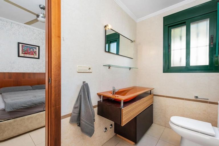 Property thumbnail 12