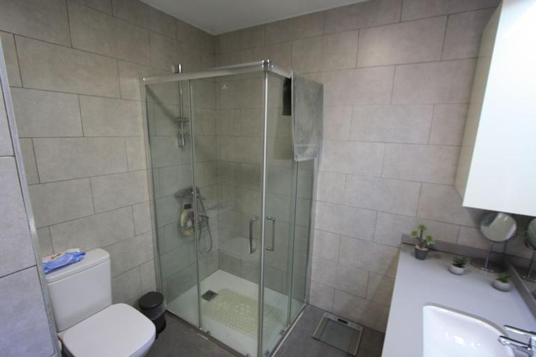 Property thumbnail 19