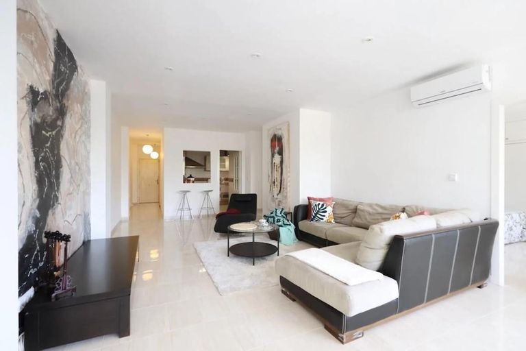 Property thumbnail 8