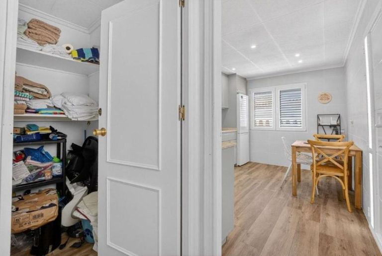 Property thumbnail 28