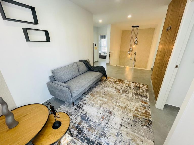 Property thumbnail 8