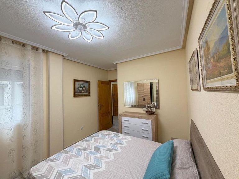 Property thumbnail 12