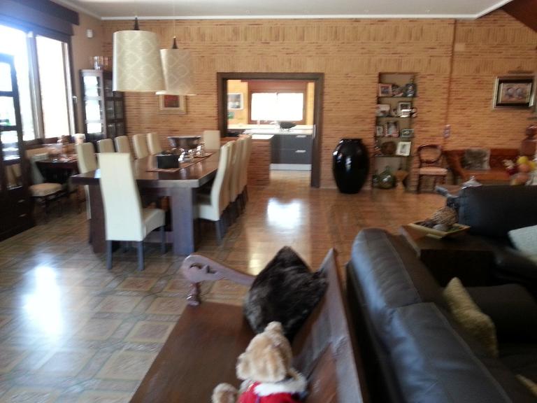 Property thumbnail 12