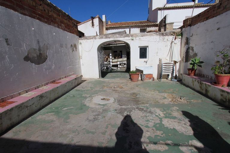 Property thumbnail 1