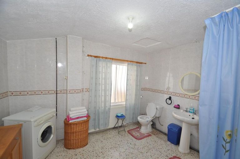 Property thumbnail 11
