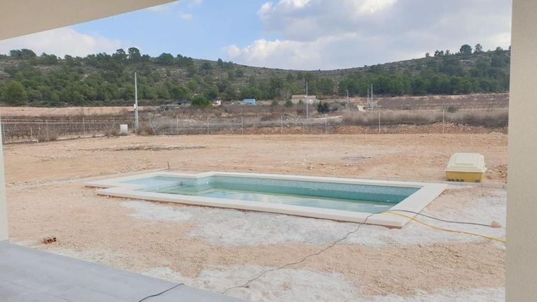 Property thumbnail 4