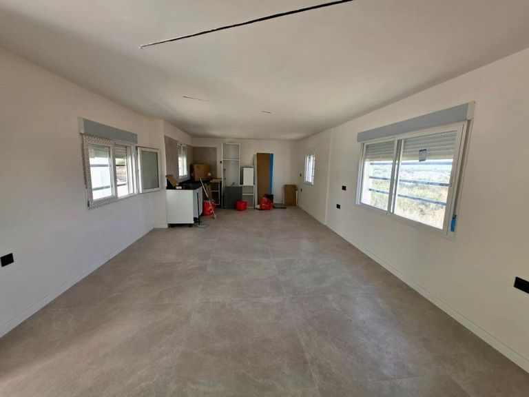 Property thumbnail 8