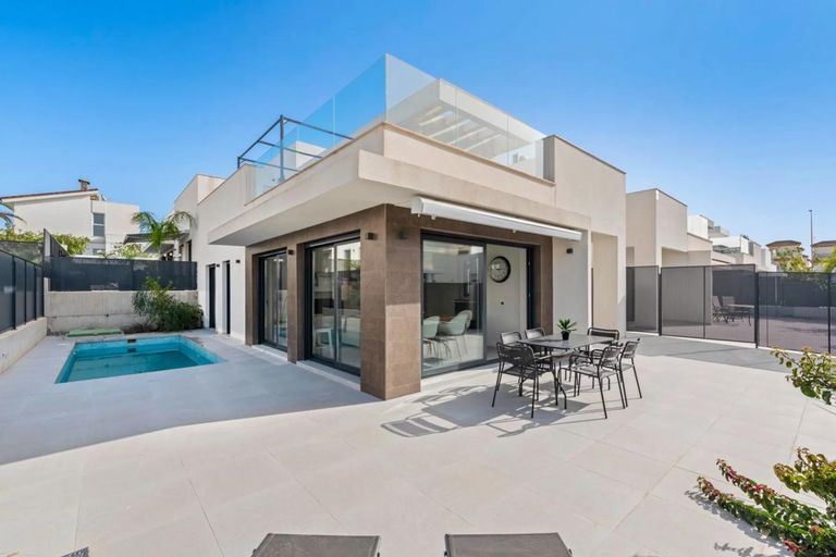 Property thumbnail 1
