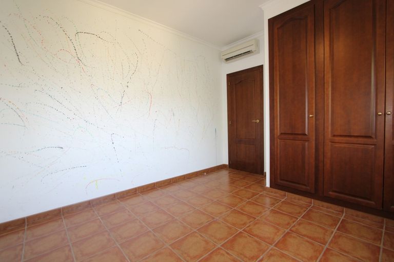 Property thumbnail 18