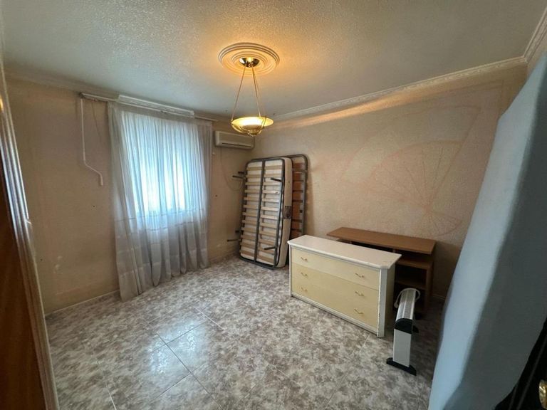Property thumbnail 9