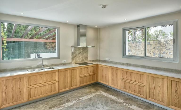 Property thumbnail 9