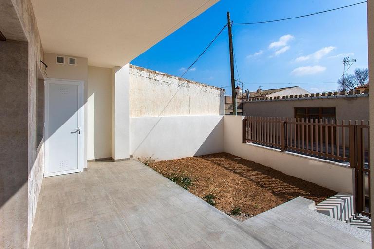 Property thumbnail 8