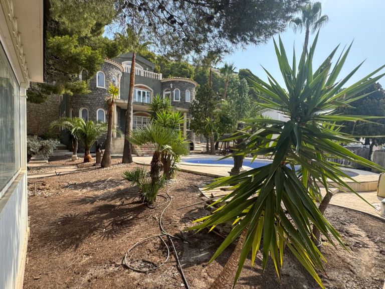 Property thumbnail 12