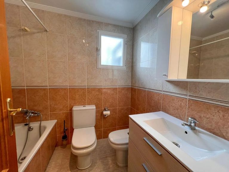 Property thumbnail 16
