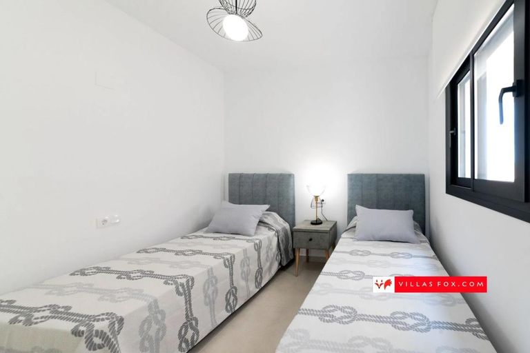 Property thumbnail 17