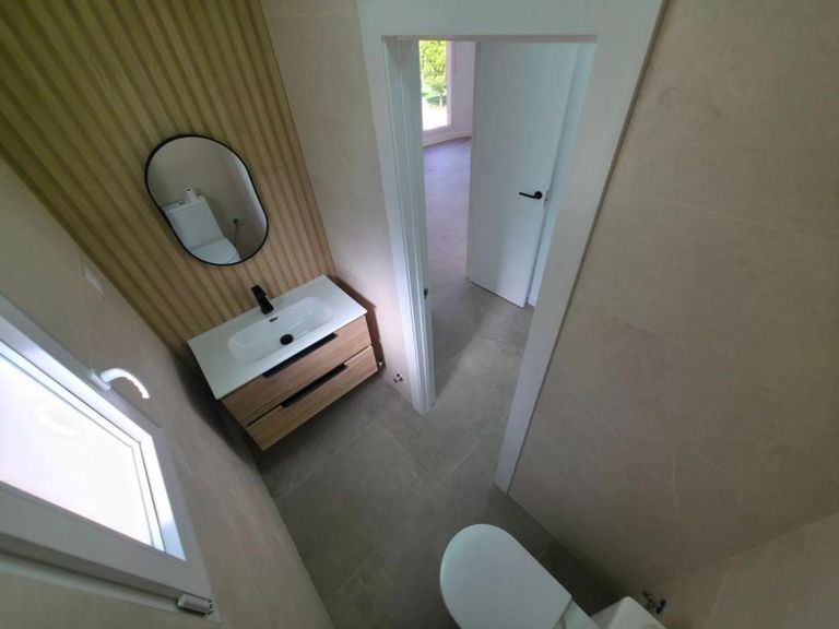 Property thumbnail 13