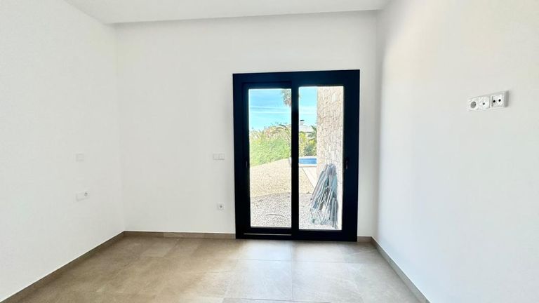 Property thumbnail 5
